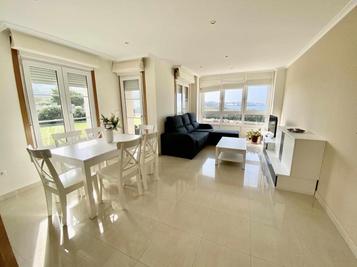 Chalet Pareado Con Jardin En 1ª Linea De Mar Villa Burela Exterior photo