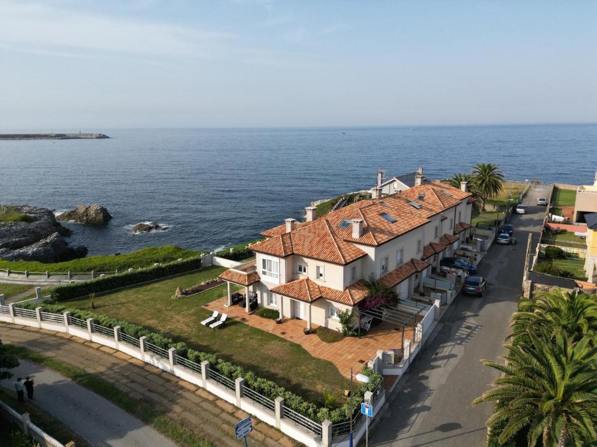 Chalet Pareado Con Jardin En 1ª Linea De Mar Villa Burela Exterior photo